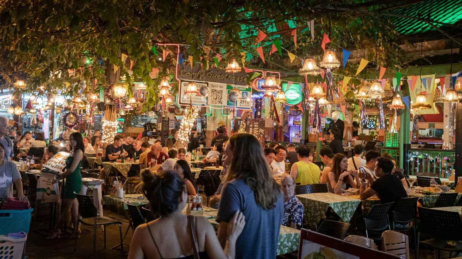 A packed neighborhood restaurant